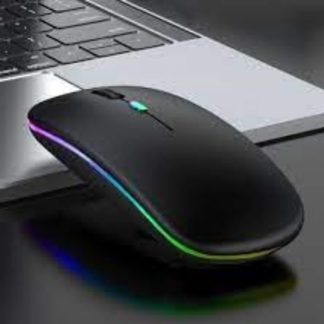 ماوس_لاسلكي_RGB_03 ماوس وايرليس عالى الجوده بأضاءه محيطيه RGB لاسلكى يعمل بخاصيتين واير لس او بلتوث قابل للشحن وصامت عند الضغط على الكليكات وبة زرار لسرعة الماوس - تردد 2.4 جيجاهرتز | RoxyStore