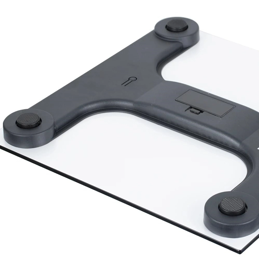 RAV-5 People Scale Tempered glass personal digital scale weighs up to 180 kg, ideal for monitoring your weight at home. | RoxyStore