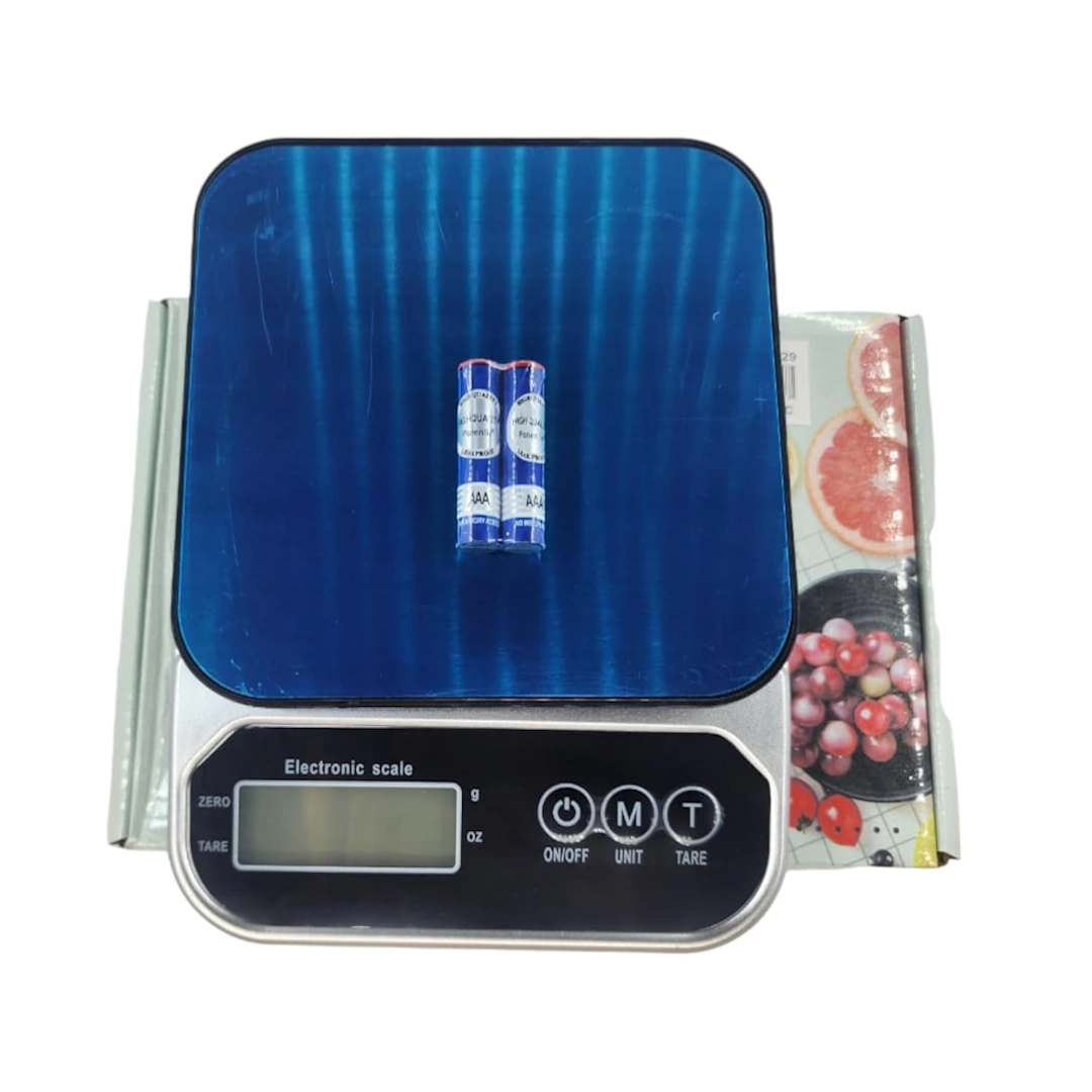 Modern Square Kitchen Scale-3 Digital Kitchen Scale with LCD Display, Mini Electronic Food Scale, Plastic | RoxyStore